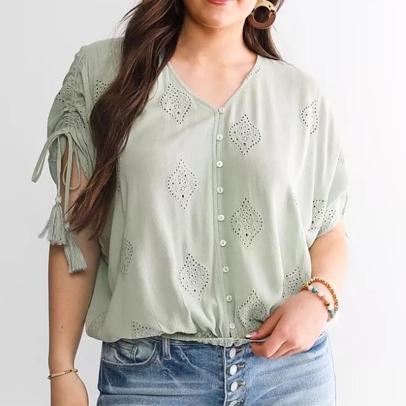 NWT Miss Me Eyelet Dolman Blouse - Picture 2 of 4